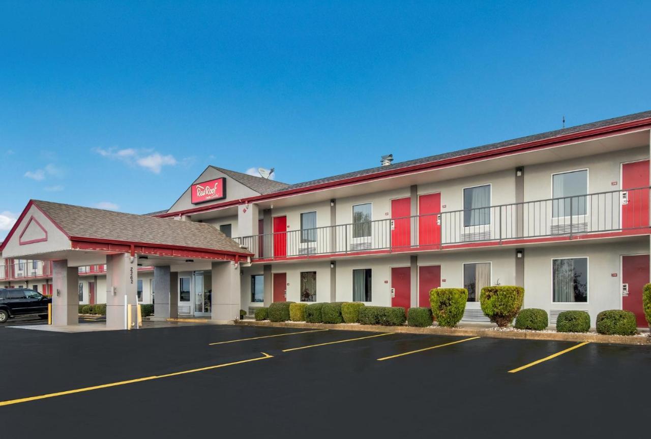 Red Roof Inn & Suites Jackson, Tn Dış mekan fotoğraf