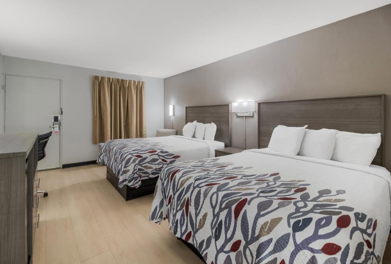 Red Roof Inn & Suites Jackson, Tn Dış mekan fotoğraf