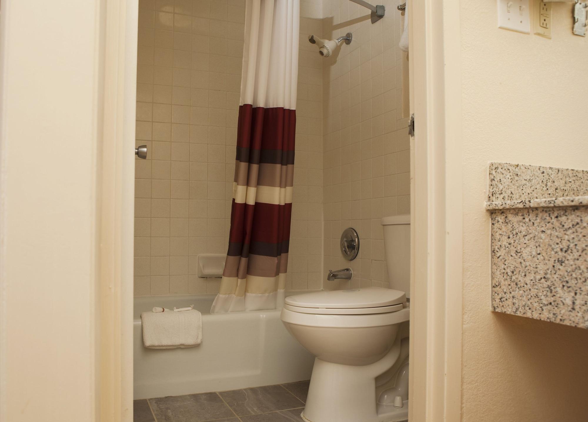 Red Roof Inn & Suites Jackson, Tn Dış mekan fotoğraf